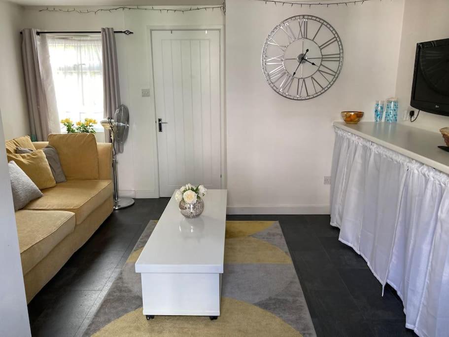 Apartament In The Heart Of Chichester Zewnętrze zdjęcie